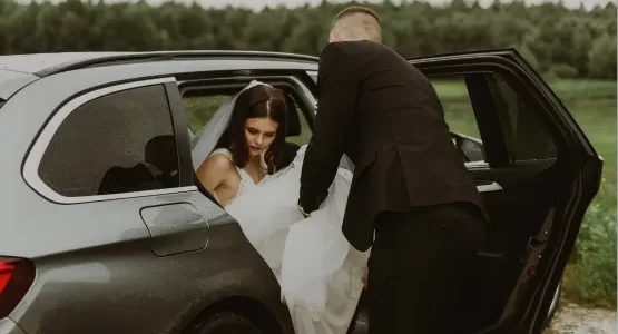 chauffeur-mariage-accompagnant-mariee-en-normandie