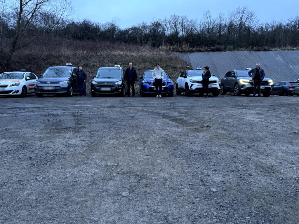 Taxi Issoire dans la marge élégante des départs immédiats avec Taxi Issoire Mobilité